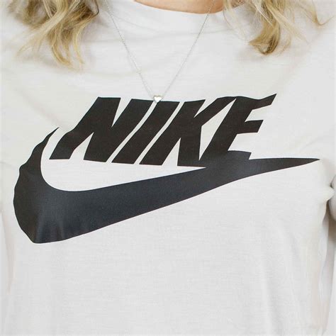 nike schwarz weiss meliert|Nike Sportswear Essential T.